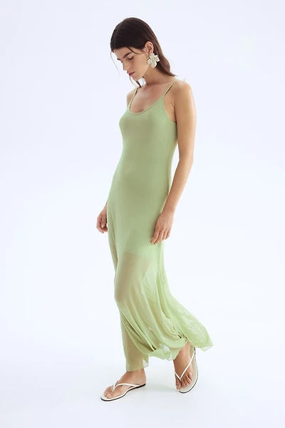 Robe à bretelles fines en filet