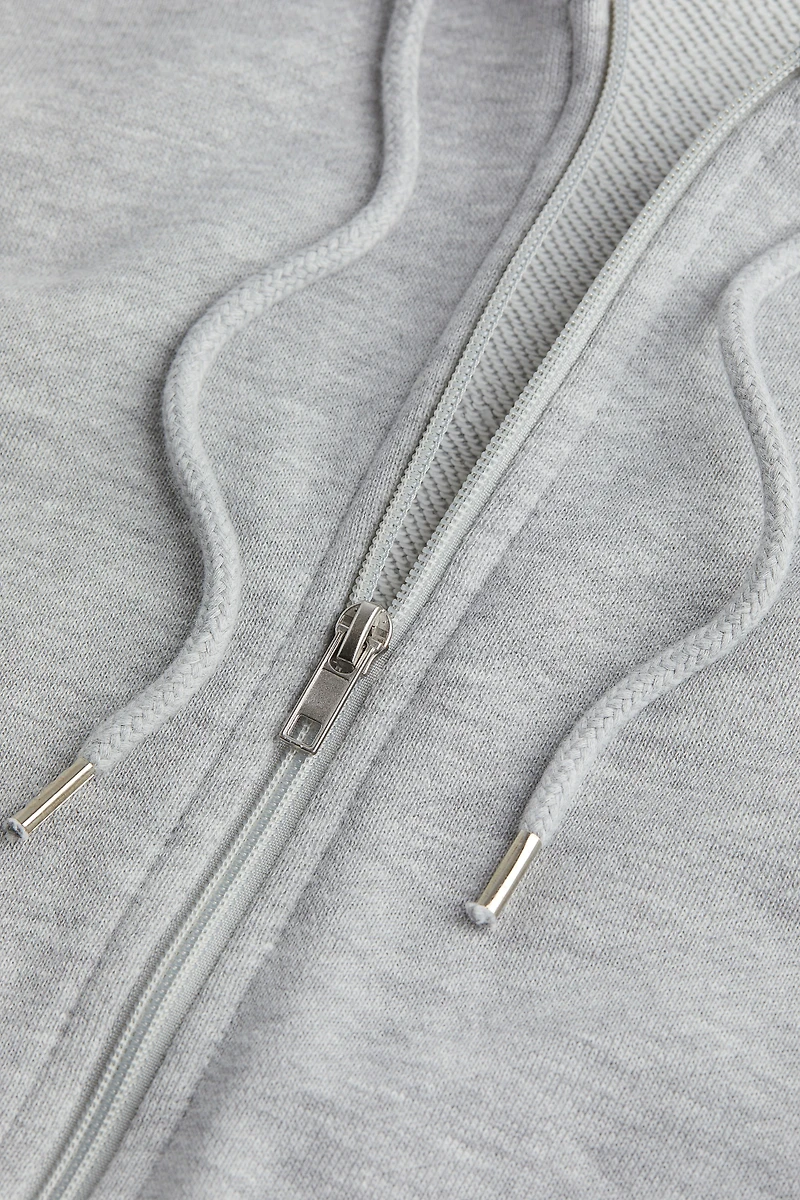 Chandail à capuchon classique