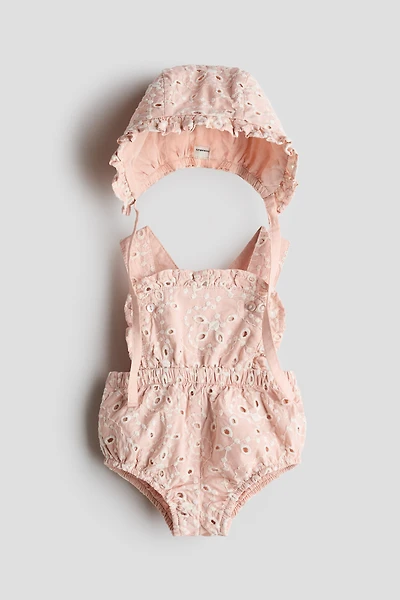 Ensemble 2 pièces avec broderie anglaise