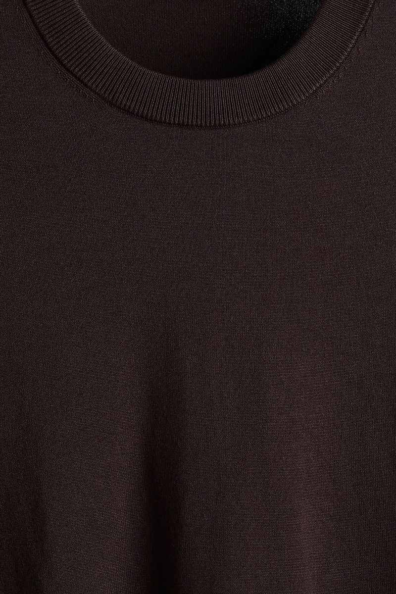 Chandail classique en tricot fin