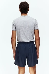 Mid-Length Sports Shorts with DryMove™