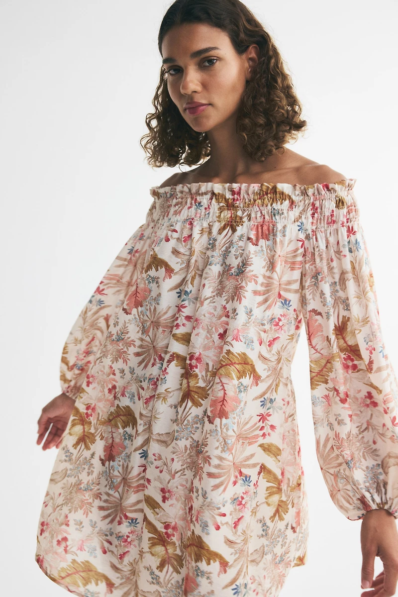Robe ample à épaules nues