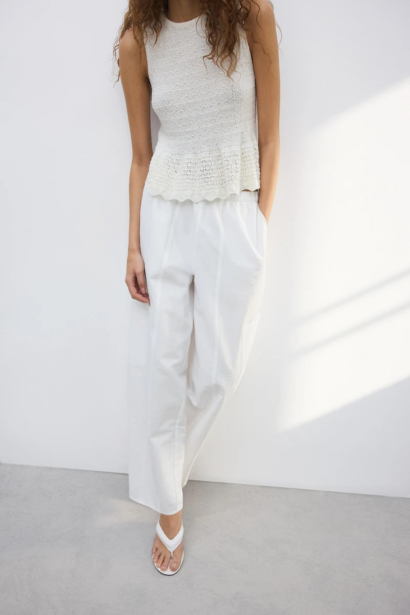 Balloon-Leg Cargo Pants