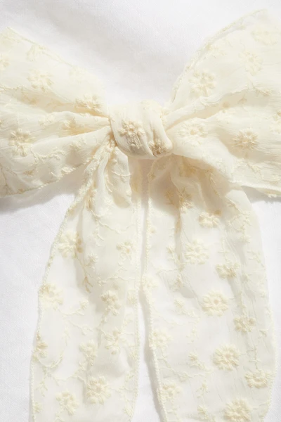 Barrette avec boucle