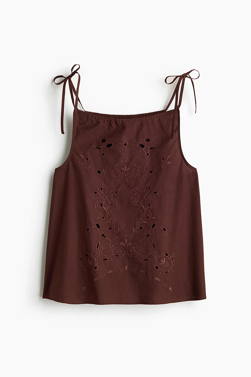 Haut avec broderie anglaise et bretelles à nouer