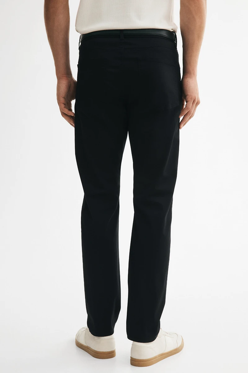 Pantalon 5 poches près du corps