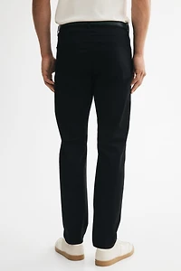 Pantalon 5 poches près du corps