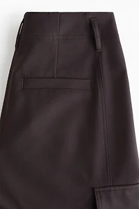 Barrel-Leg Cargo Pants