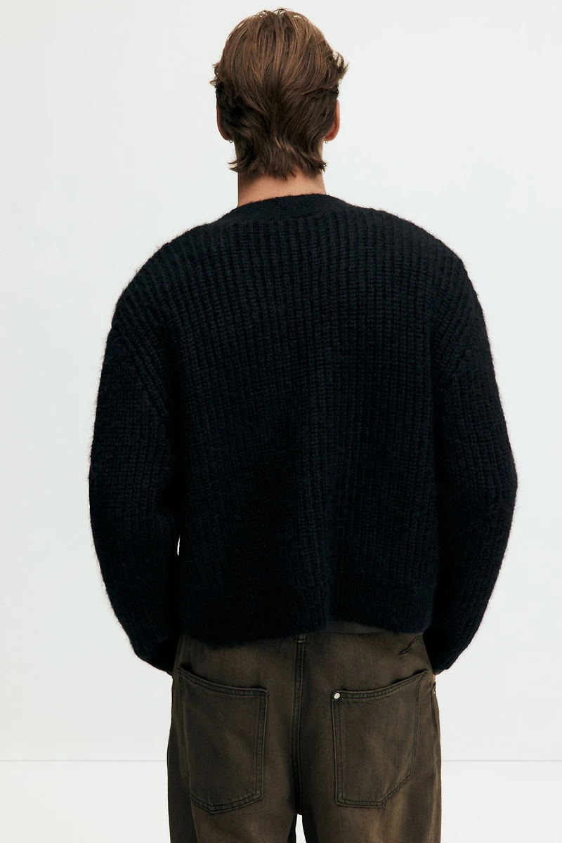 Loose-Fit Rib-Knit Cardigan