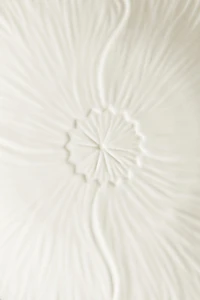 Flower-Shaped Medium-Sized Stoneware Plate