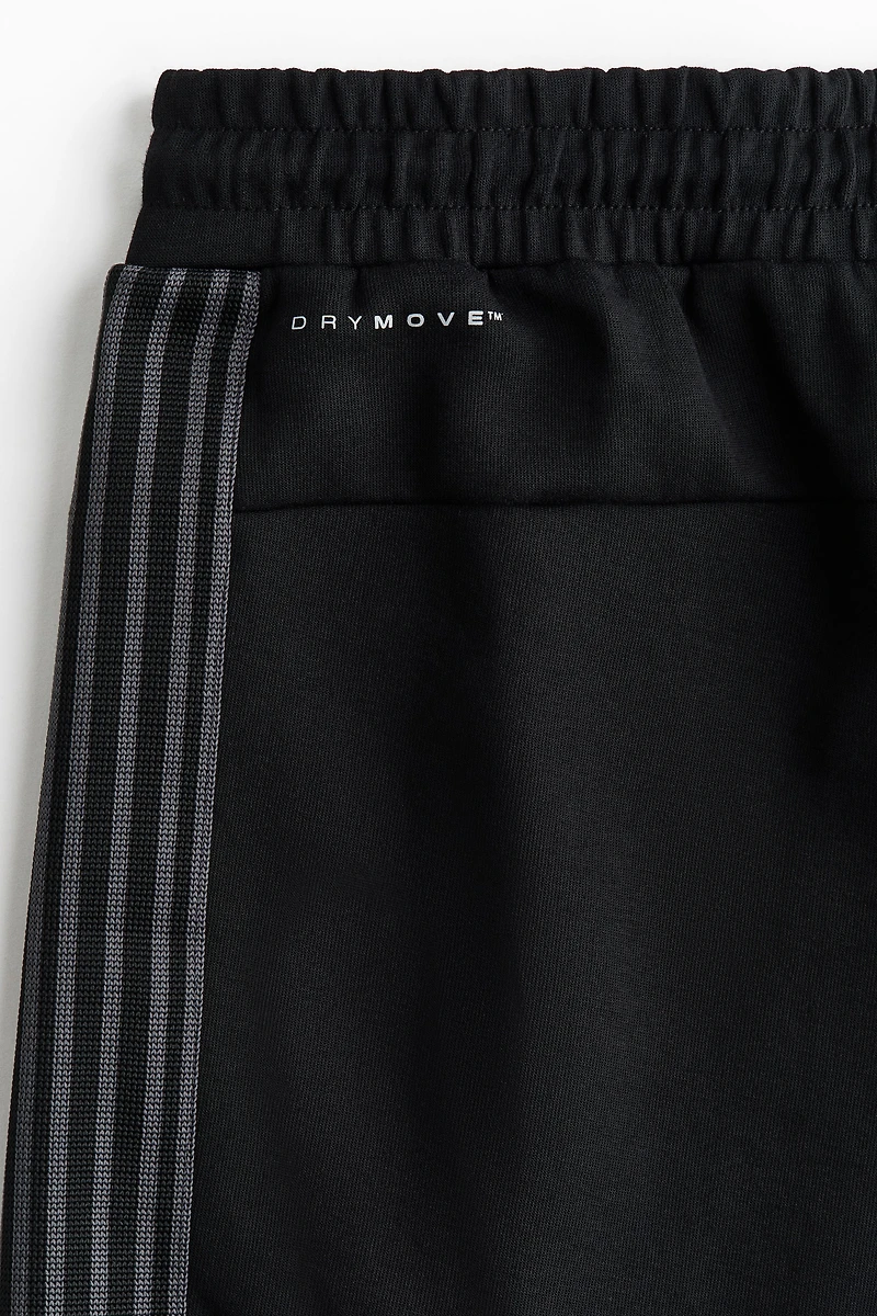 Loose-Fit Sports Joggers with DryMove™