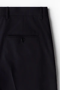 Loose Fit Tailored Pants