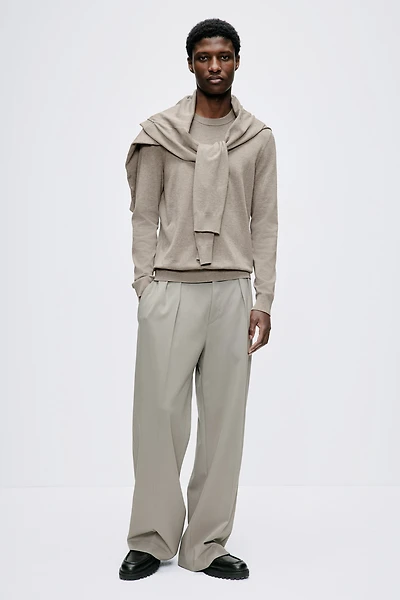 Slim Fit Fine-Knit Sweater