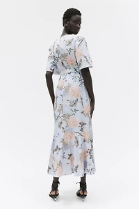 Robe avec ceinture à nouer