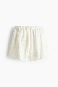 Short en lin mélangé avec broderie anglaise