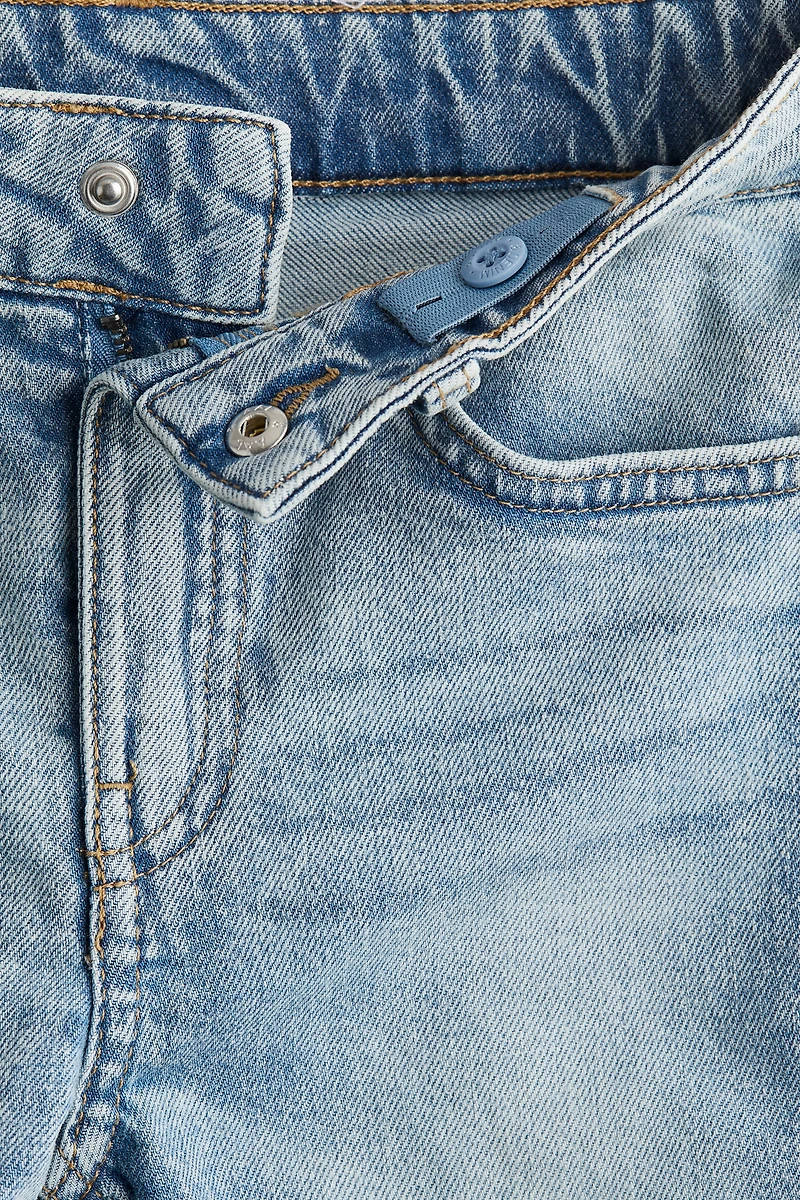 Loose-Fit Jeans