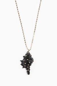 Seashell-Pendant Necklace