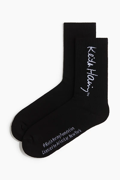 Motif-detail Socks