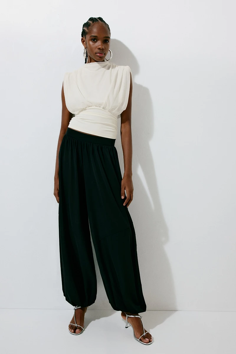 Haut sans manches à effet drapé