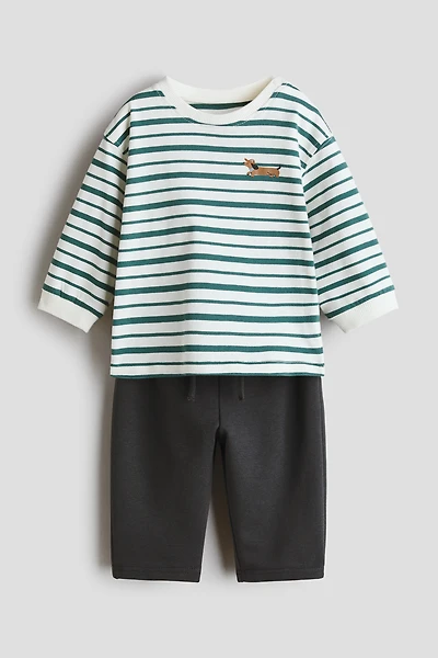 2-Piece T-Shirt and Pants Set