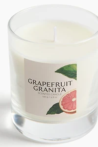 Bougie parfumée dans un pot en verre