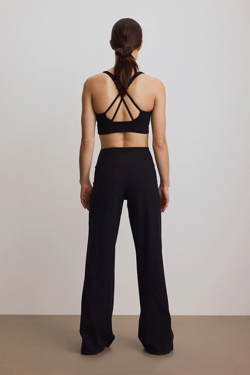 Wide sports leggings with SoftMove™