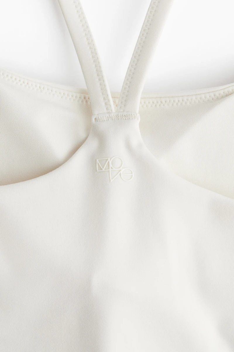 Medium Support Yoga Bra with SoftMove™