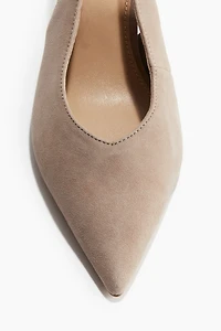 Escarpins en cuir velours avec bride arrière