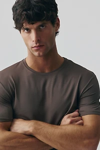 T-shirt sport épousant les muscles en DryMove™