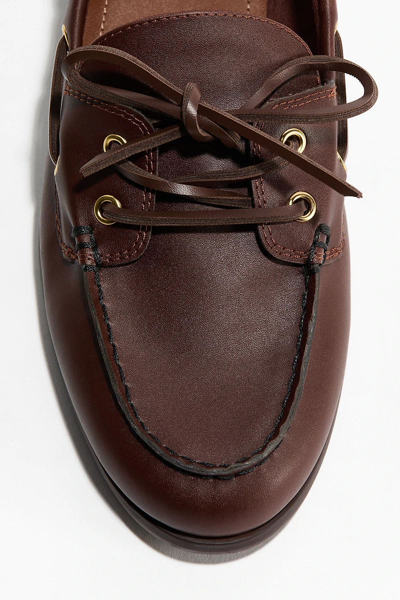 Chaussures de bateau