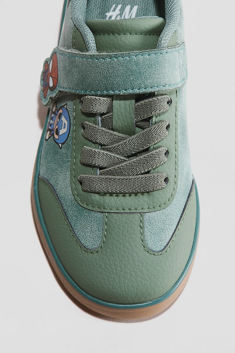 Sneakers with Appliqués