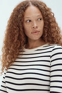 MAMA Ribbed Jersey Top