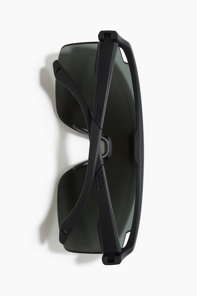 Lunettes de soleil de sport