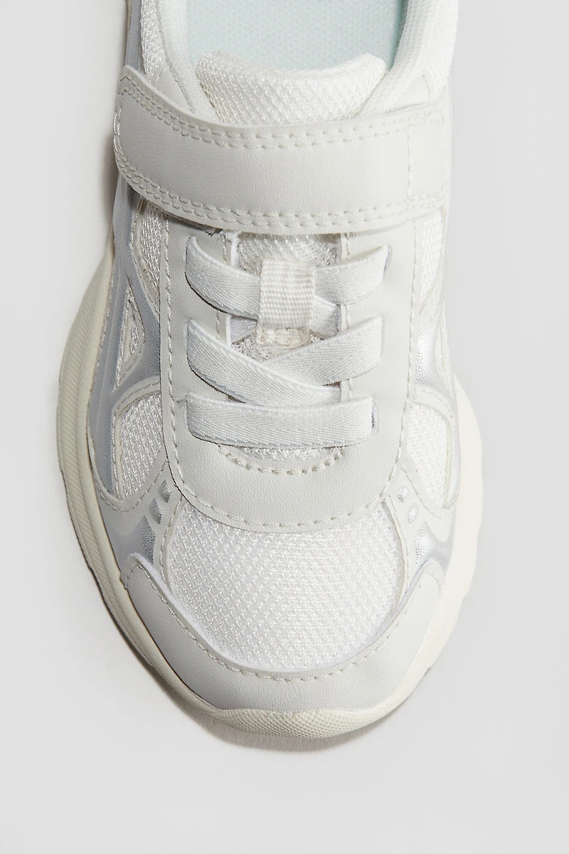 Lightweight-Sole Sneakers