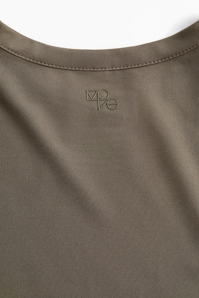 Sports Crop Top with DryMove™