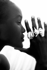 Seashell-Shaped Ring