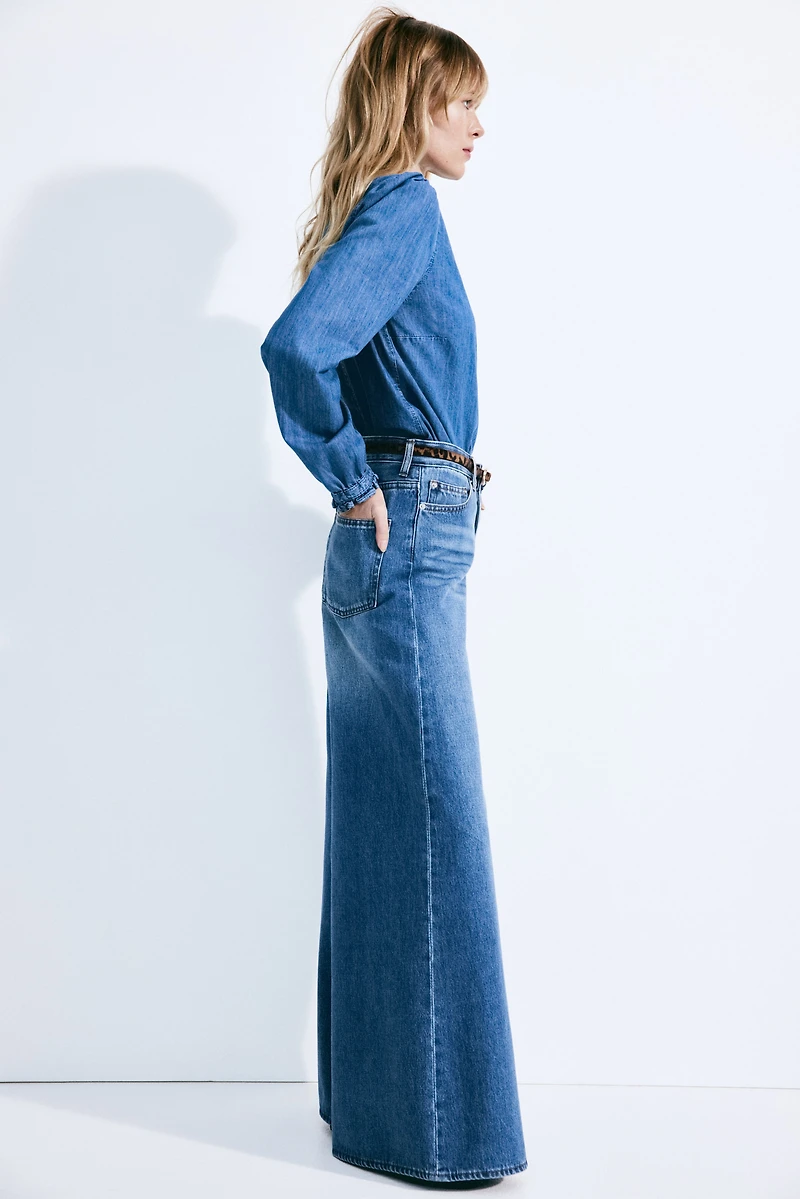 Blouse volantée en denim