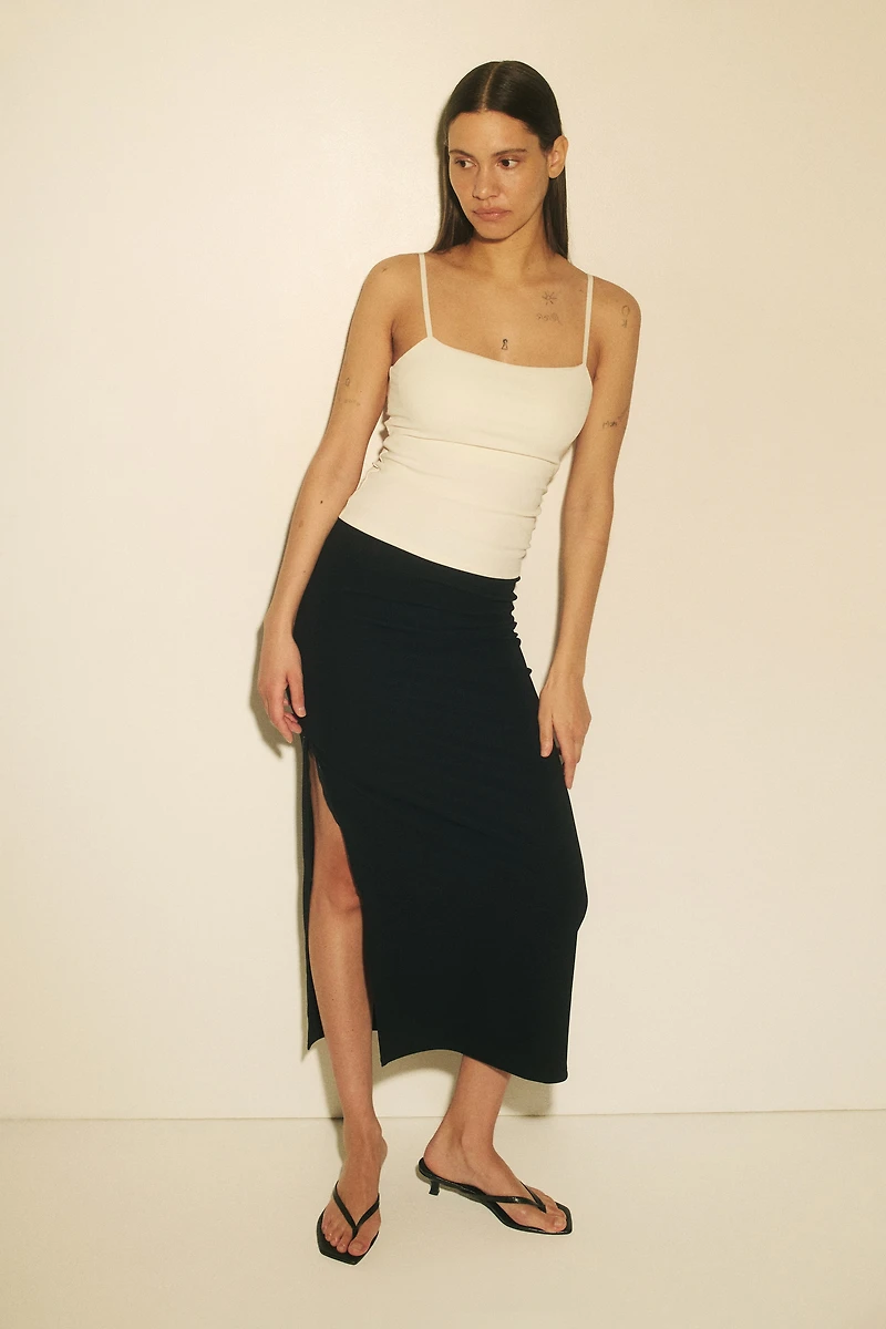 Cooling Slim Fit Ribbed midi skirt