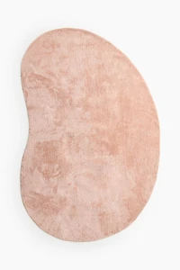 Grand tapis asymétrique