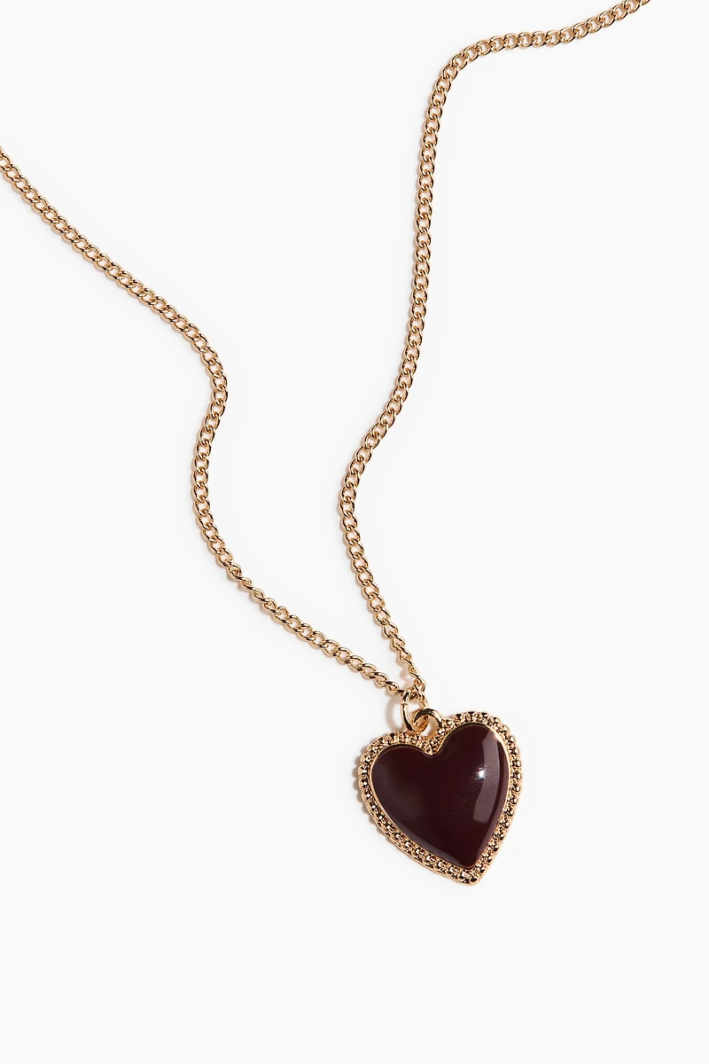 Collier avec pendentif en forme de cœur