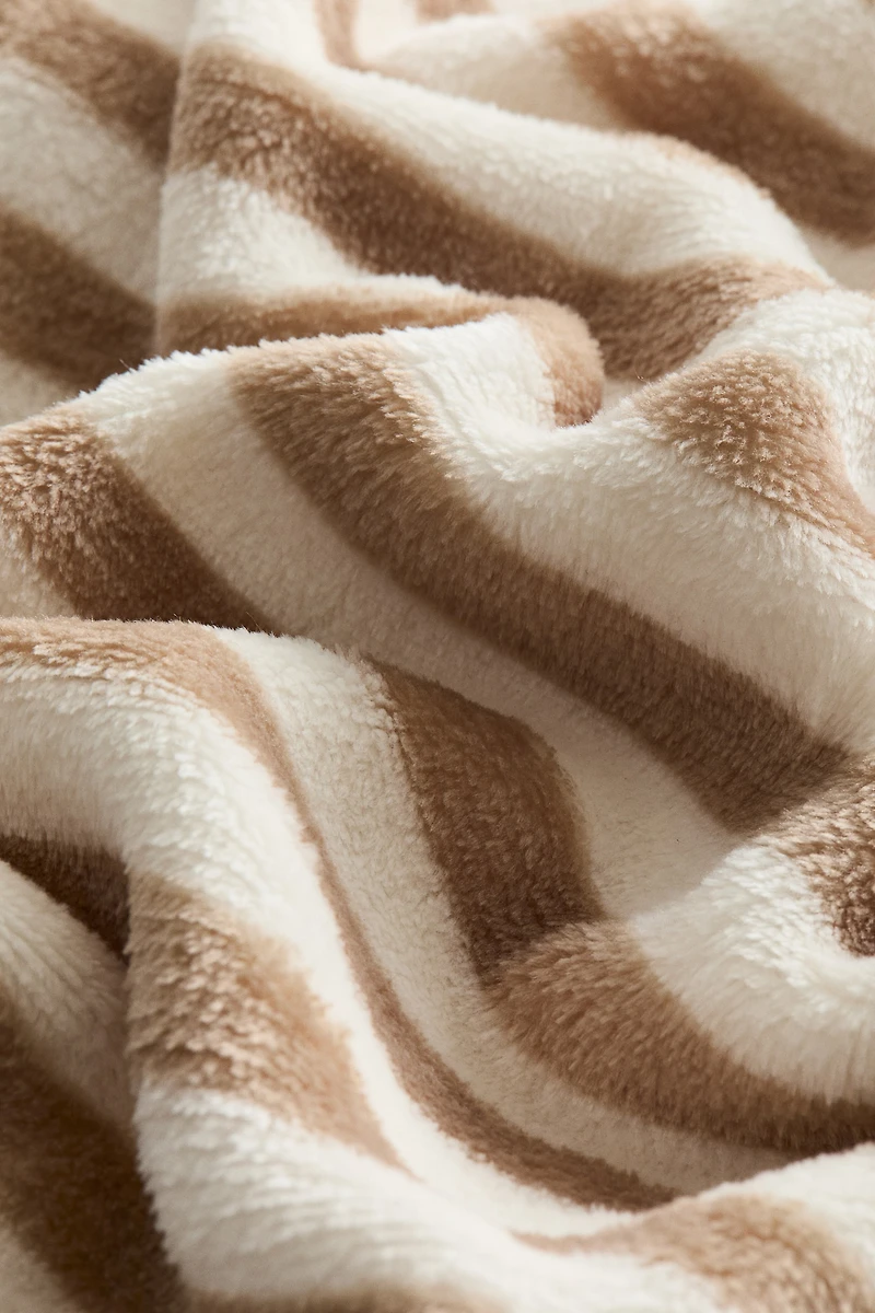 Couverture rayée en polar