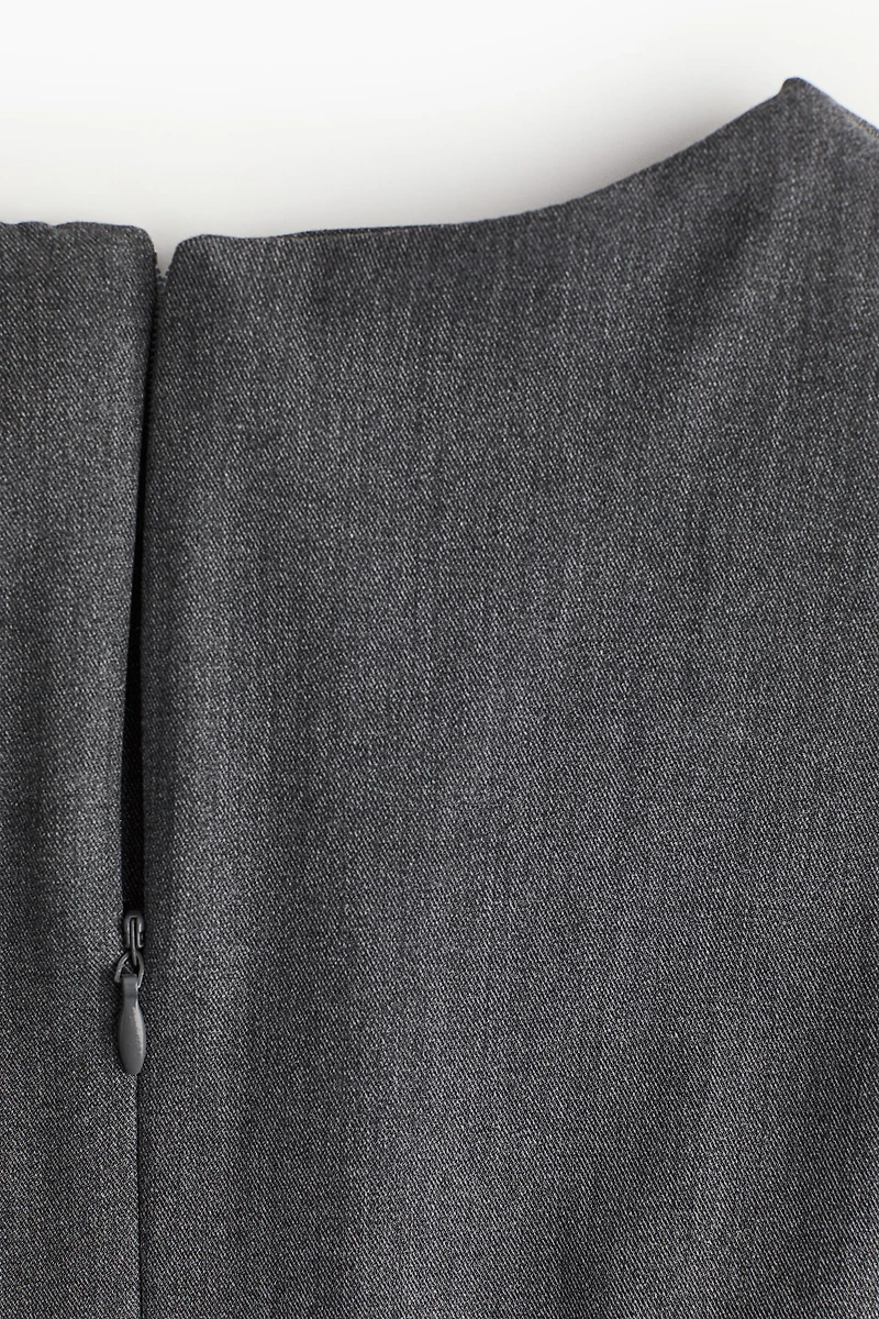 Robe sans manches en sergé