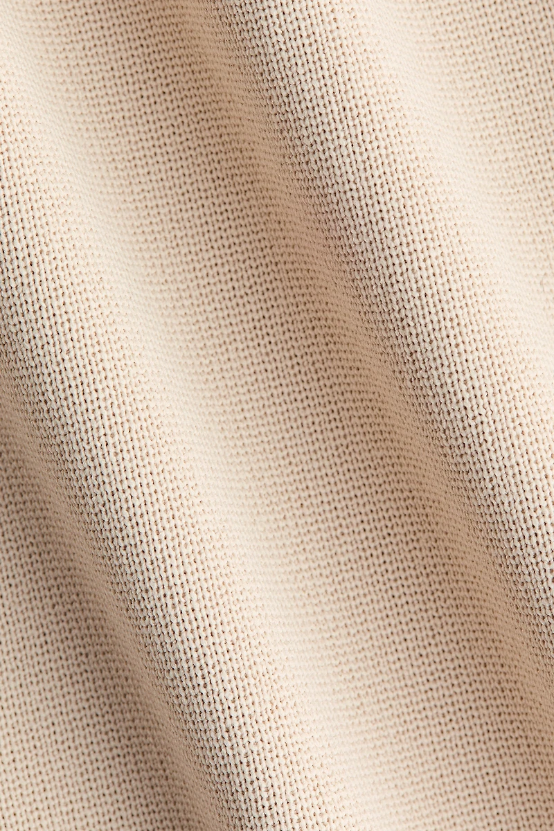 Haut en fin tricot à bretelles fines