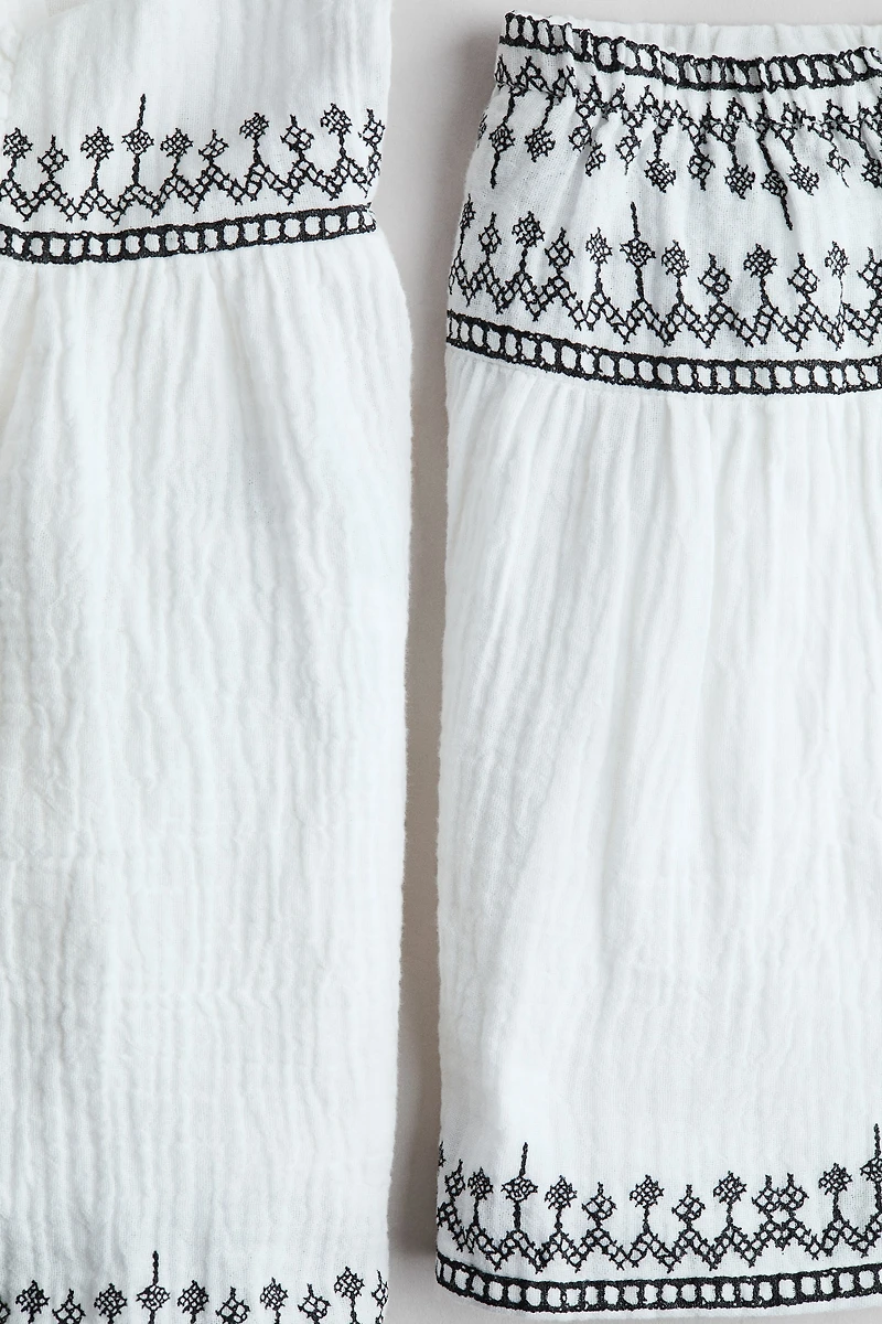2-Piece Embroidered-Detail Muslin Set