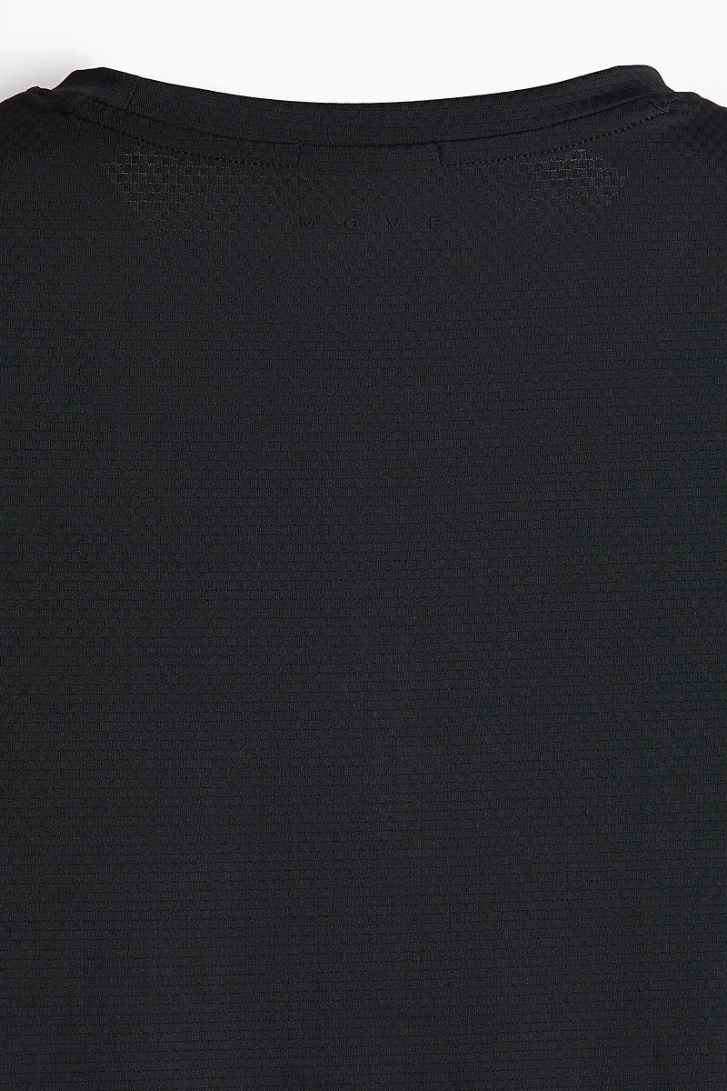 Muscle-Fit Sports Shirt with DryMove™