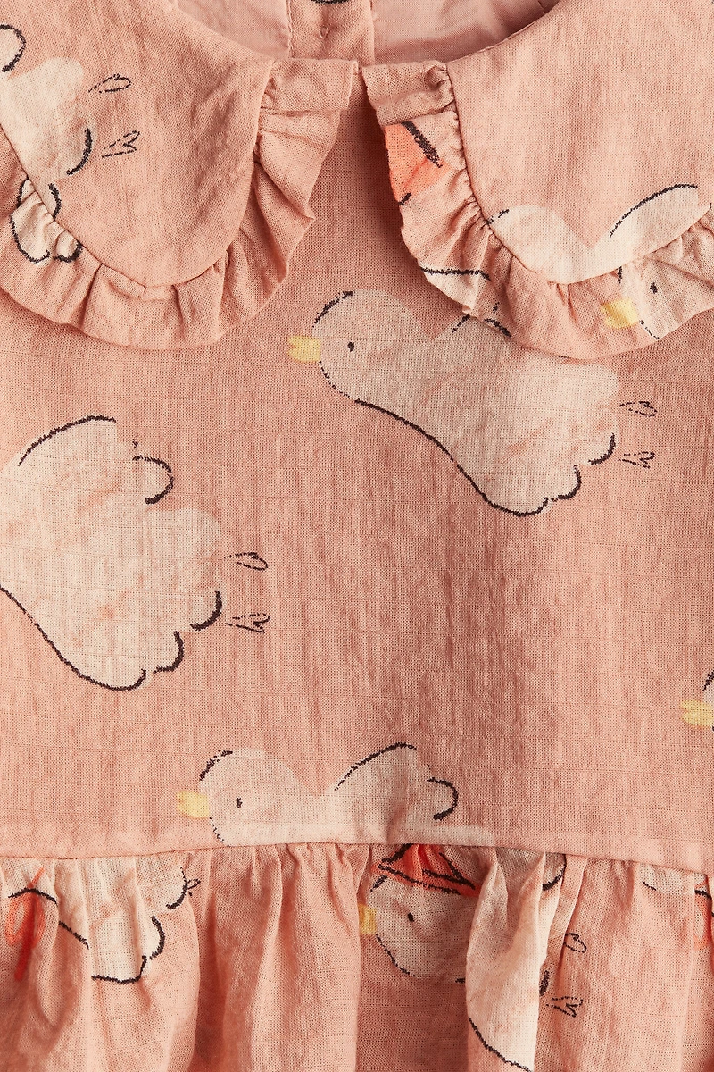 Puff-Sleeve Seersucker Blouse