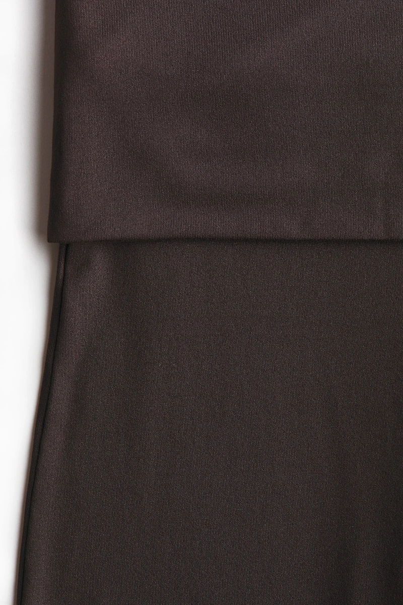 Flared Yoga Leggings with SoftMove™