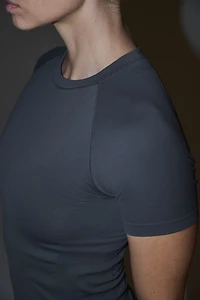 Seamless Slim-Fit Sports T-Shirt with DryMove™