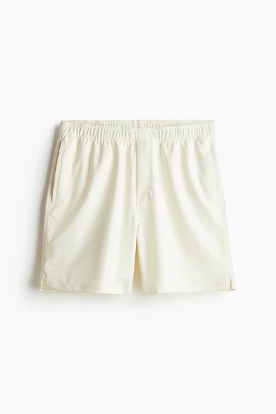 Short enduit Coupe Décontractée