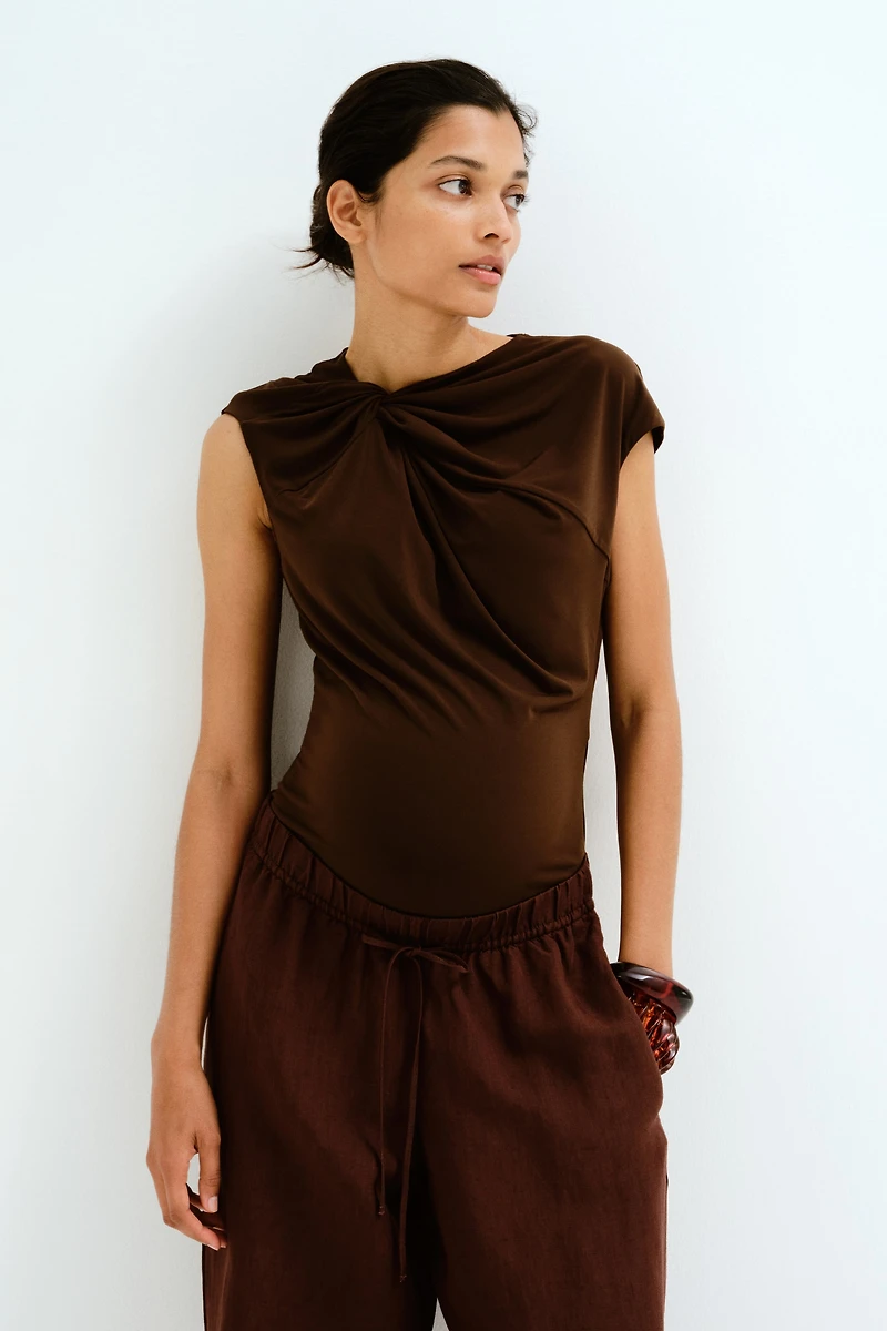 MAMA Before & After Linen-blend Pants